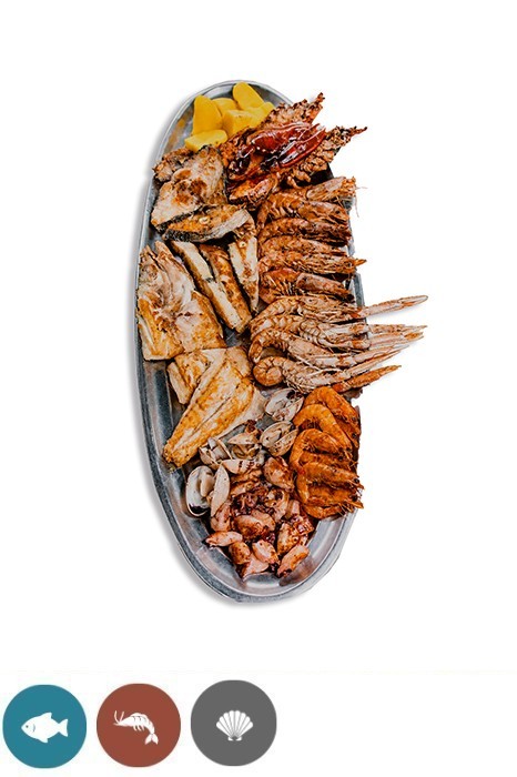 FISH AND SEAFOOD GRILL WITH LOBSTER (MINIMUM 2 SERVINGS) (1 serving €69)