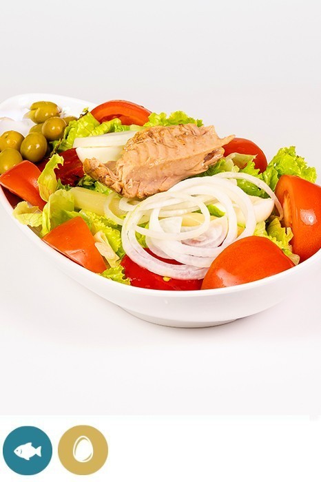 MIXED SALAD WITH BONITO LOIN (1/2 SERVING)